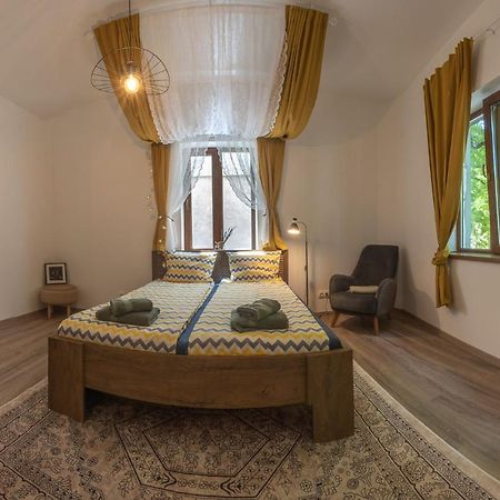Linden House - A Lovely Apartment In Central Varna Dış mekan fotoğraf