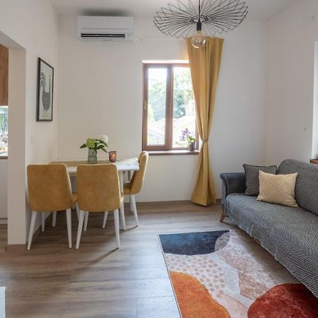 Linden House - A Lovely Apartment In Central Varna Dış mekan fotoğraf