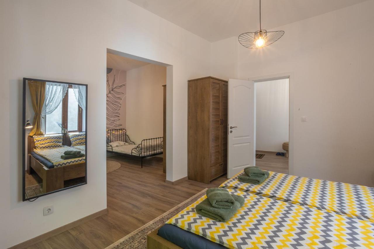 Linden House - A Lovely Apartment In Central Varna Dış mekan fotoğraf