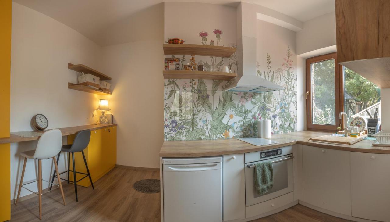 Linden House - A Lovely Apartment In Central Varna Dış mekan fotoğraf
