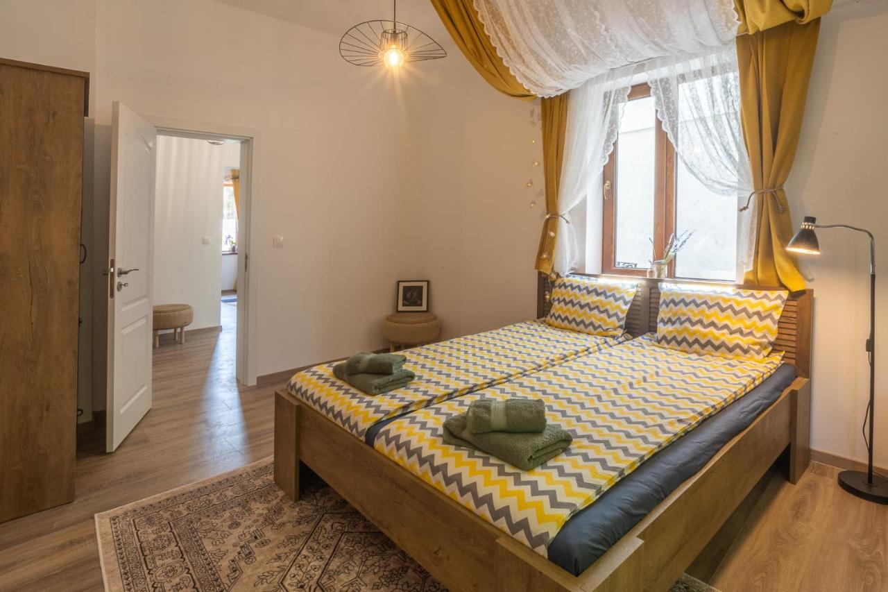 Linden House - A Lovely Apartment In Central Varna Dış mekan fotoğraf