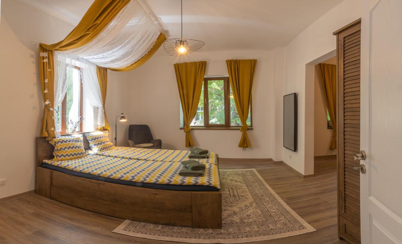 Linden House - A Lovely Apartment In Central Varna Dış mekan fotoğraf